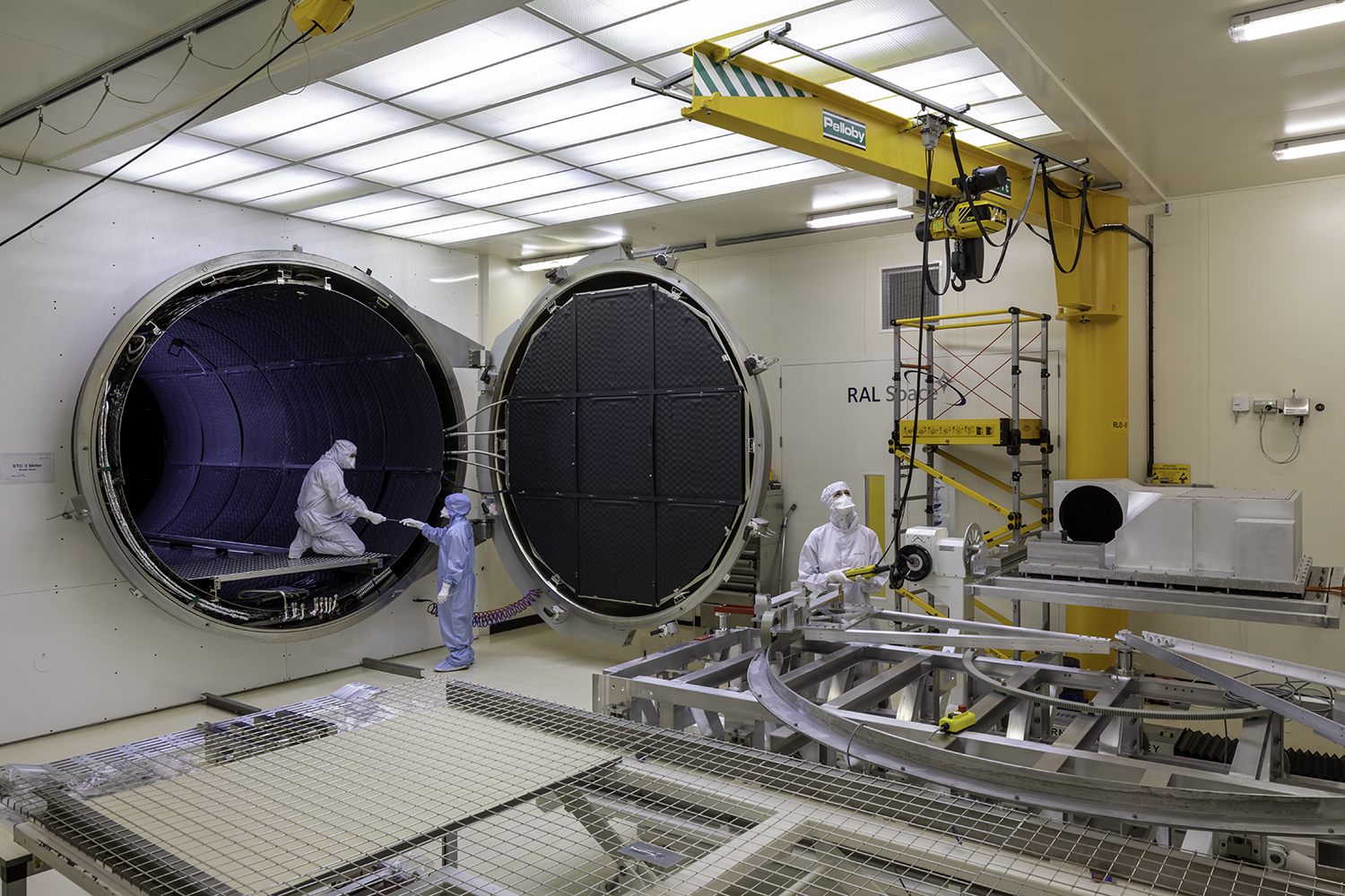 RAL Space Thermal vacuum testing